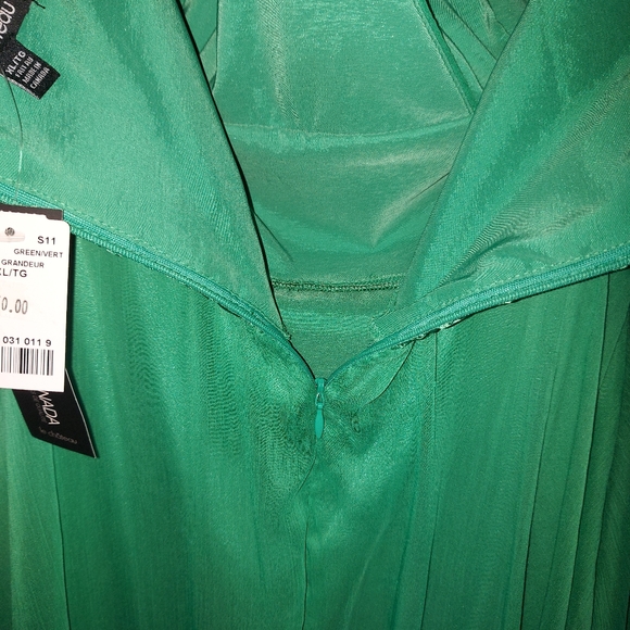 NWT Le Chateau Green Chiffon Dress - Picture 12 of 13
